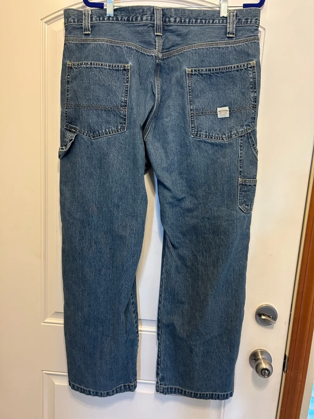 Relaxed Fit Men's Carpenter Jeans in Classic Blue - Picture 2 of 3